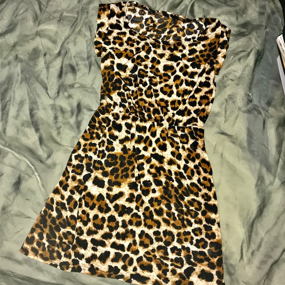 MISS ME ( women’s Chita print dress.)